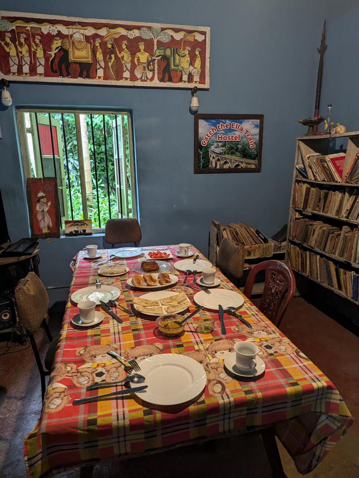 Catch The Ella Train Hostel Kandy Extérieur photo