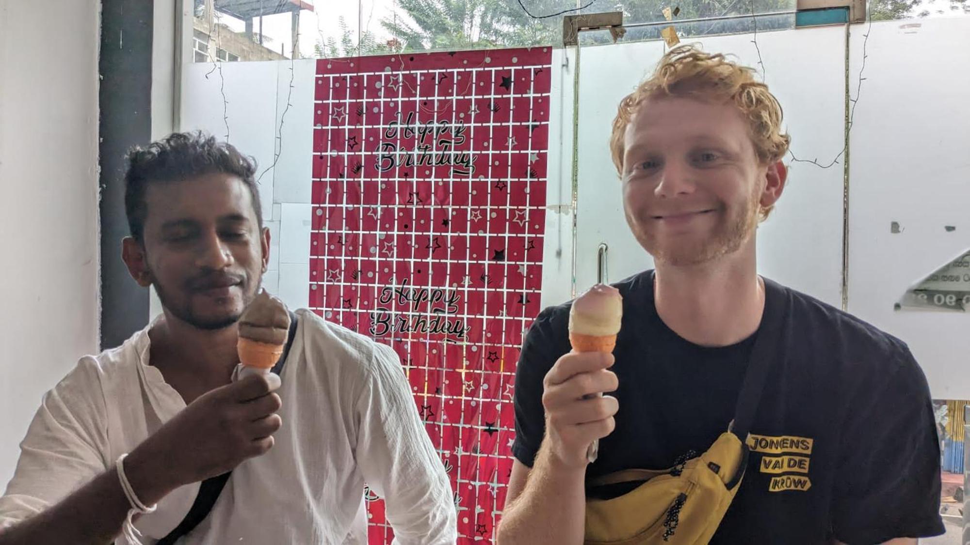 Catch The Ella Train Hostel Kandy Extérieur photo
